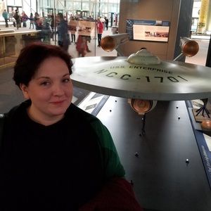 Meet your Posher, Elizabeth